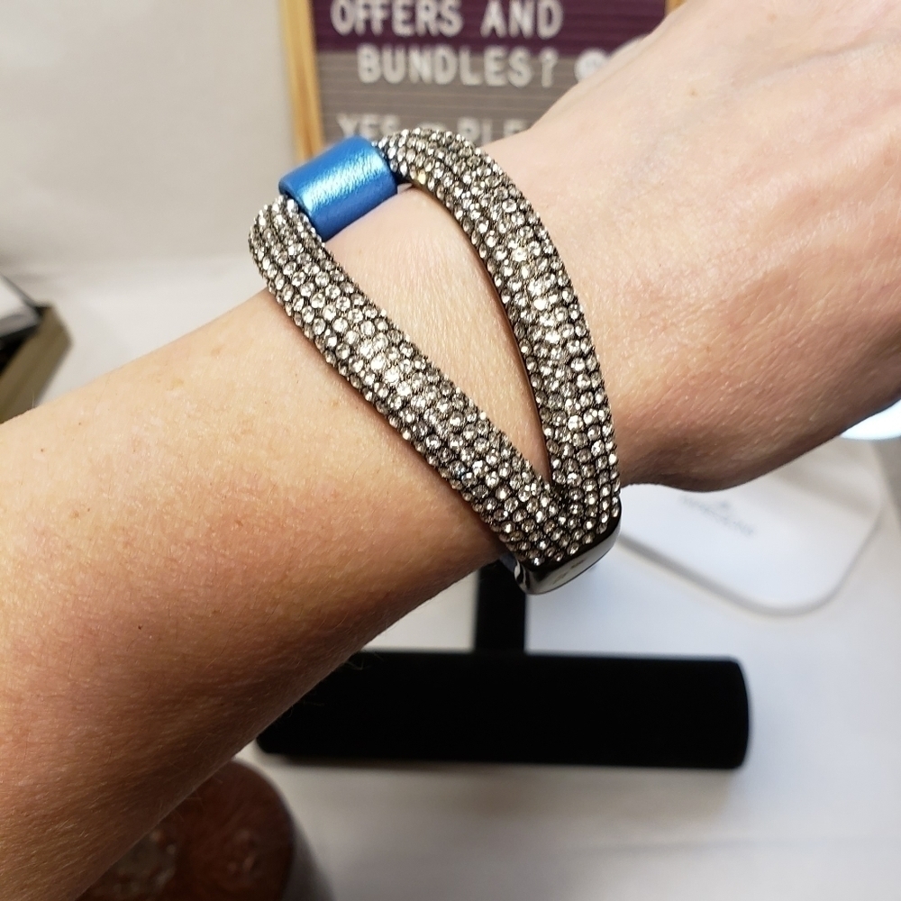 Joan Boyce “Edgy Diva” Pave Bracelet Blue Leather New No Box SPARKLE! - Picture 5 of 11